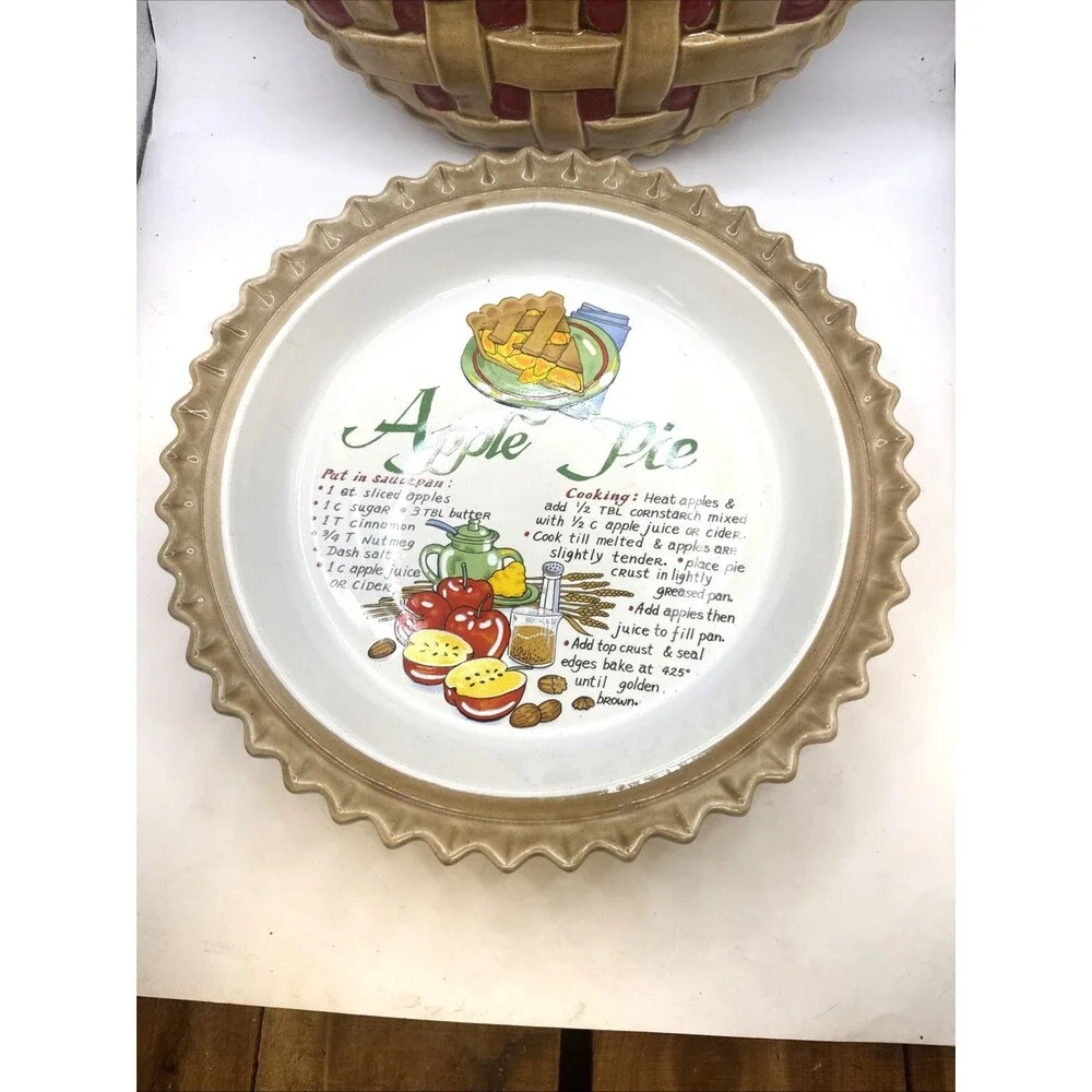 Ceramic Round Pie Dish with Lattice Lid and Apple Pie Recipe , Two-Piece Set